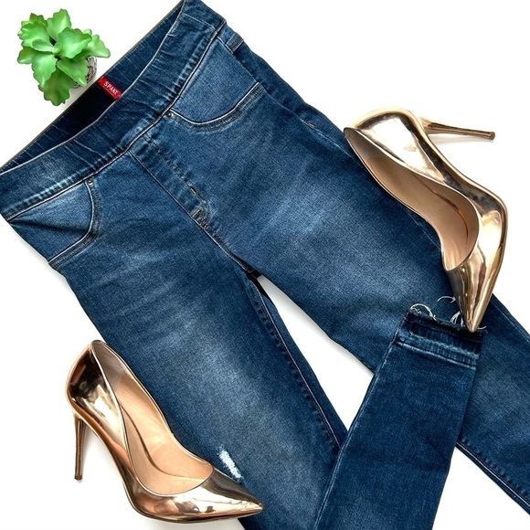 SPANX Jean-ish Leggings Skinny Jeans Distressed Released Raw Fray Hem Size Small - Picture 2 of 14